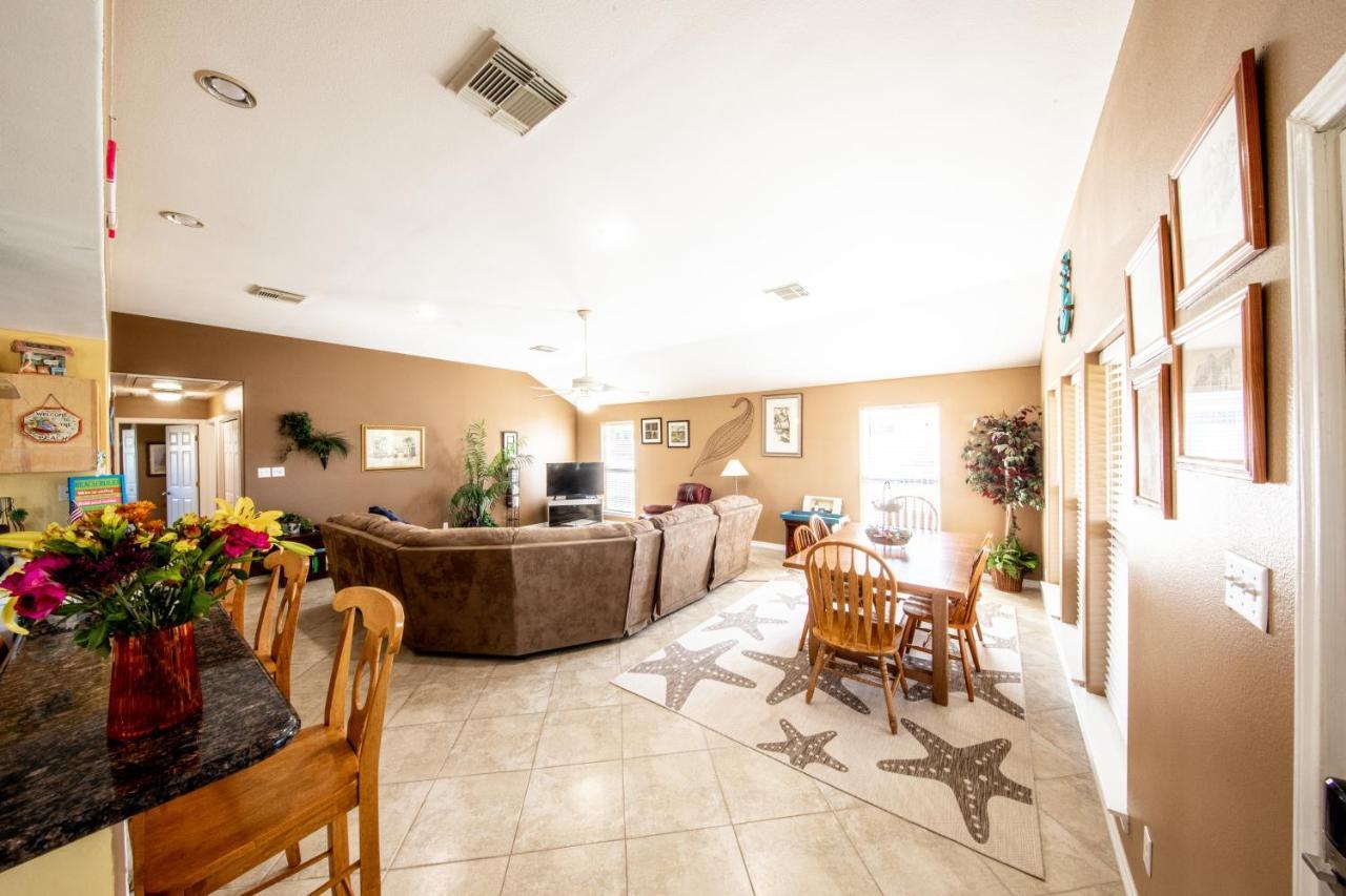 Entertain&Relax at our Beach Home - Pet Friendly Galveston Exterior foto